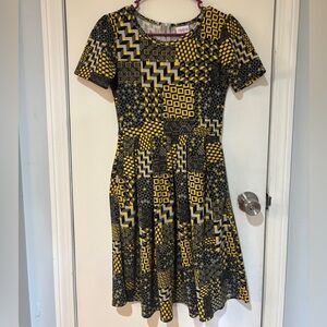 Like new: worn once LuLaRoe Amelia dress size XS